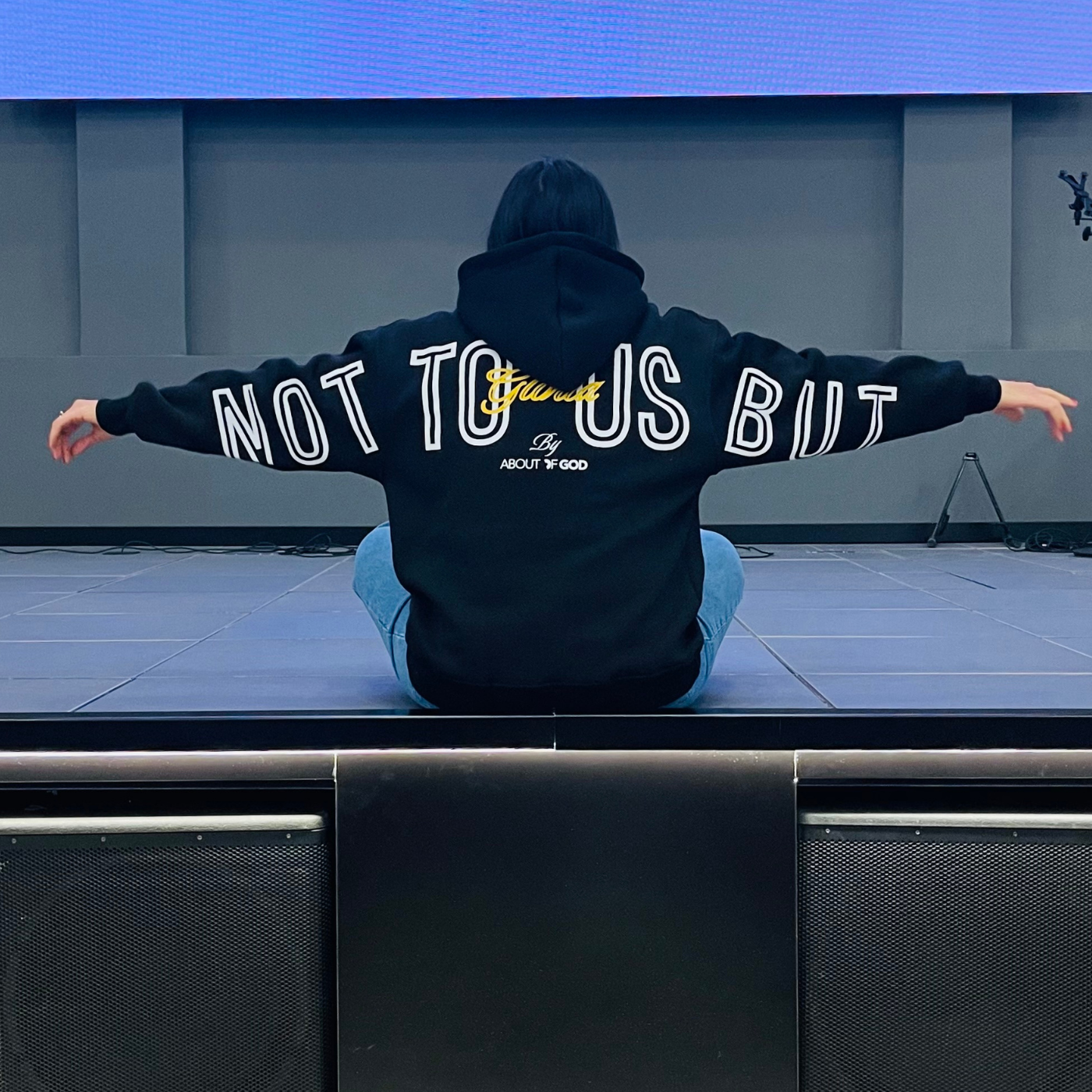 HOODIE NOT TO US (black)