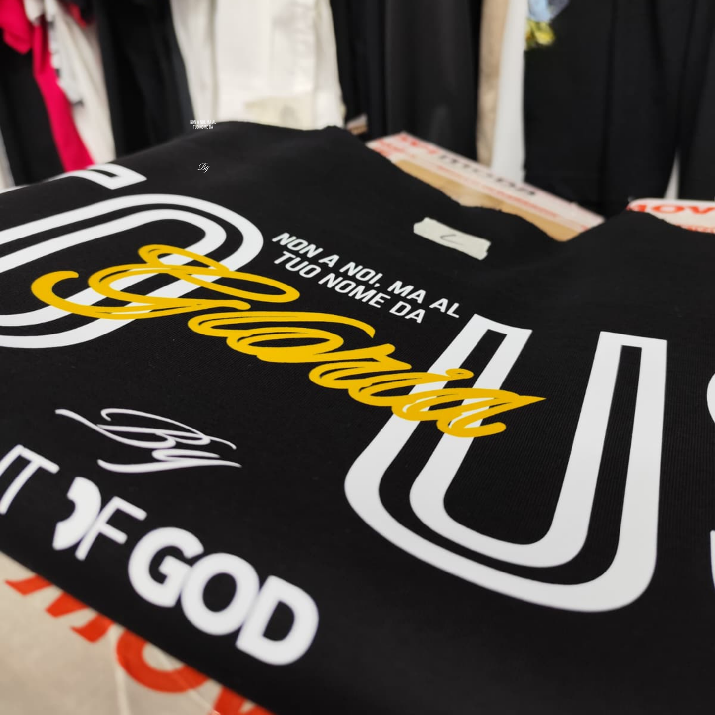 HOODIE NOT TO US (black)